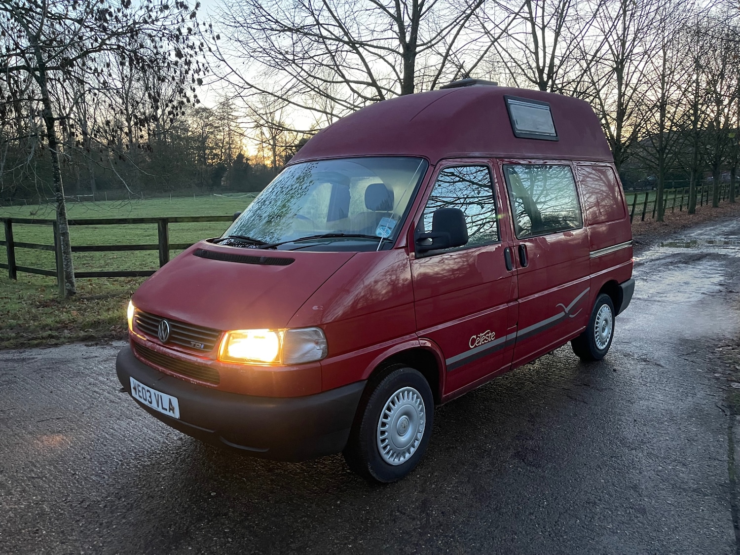 Used Volkswagen Transporter 2003 for sale - 76652920: Photo 2