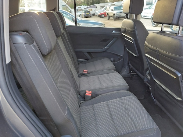 Used Volkswagen Touran 2018 for sale - 74514943: Photo 10