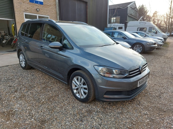 Used Volkswagen Touran 2018 for sale - 74514943: Photo 1