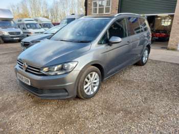 Used Volkswagen Touran 2018 for sale - 74514943: Photo