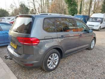 Used Volkswagen Touran 2018 for sale - 74514943: Photo
