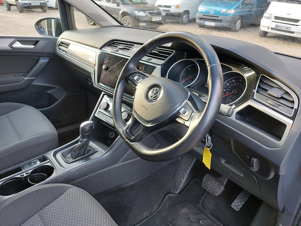 Used Volkswagen Touran 2018 for sale - 74514943: Photo 8