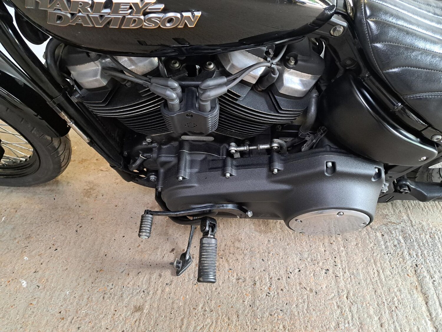 Harley-Davidson SOFTAIL STREET BOB