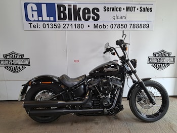 Used Harley-Davidson SOFTAIL STREET BOB 2018 for sale - bike-73757175: Photo