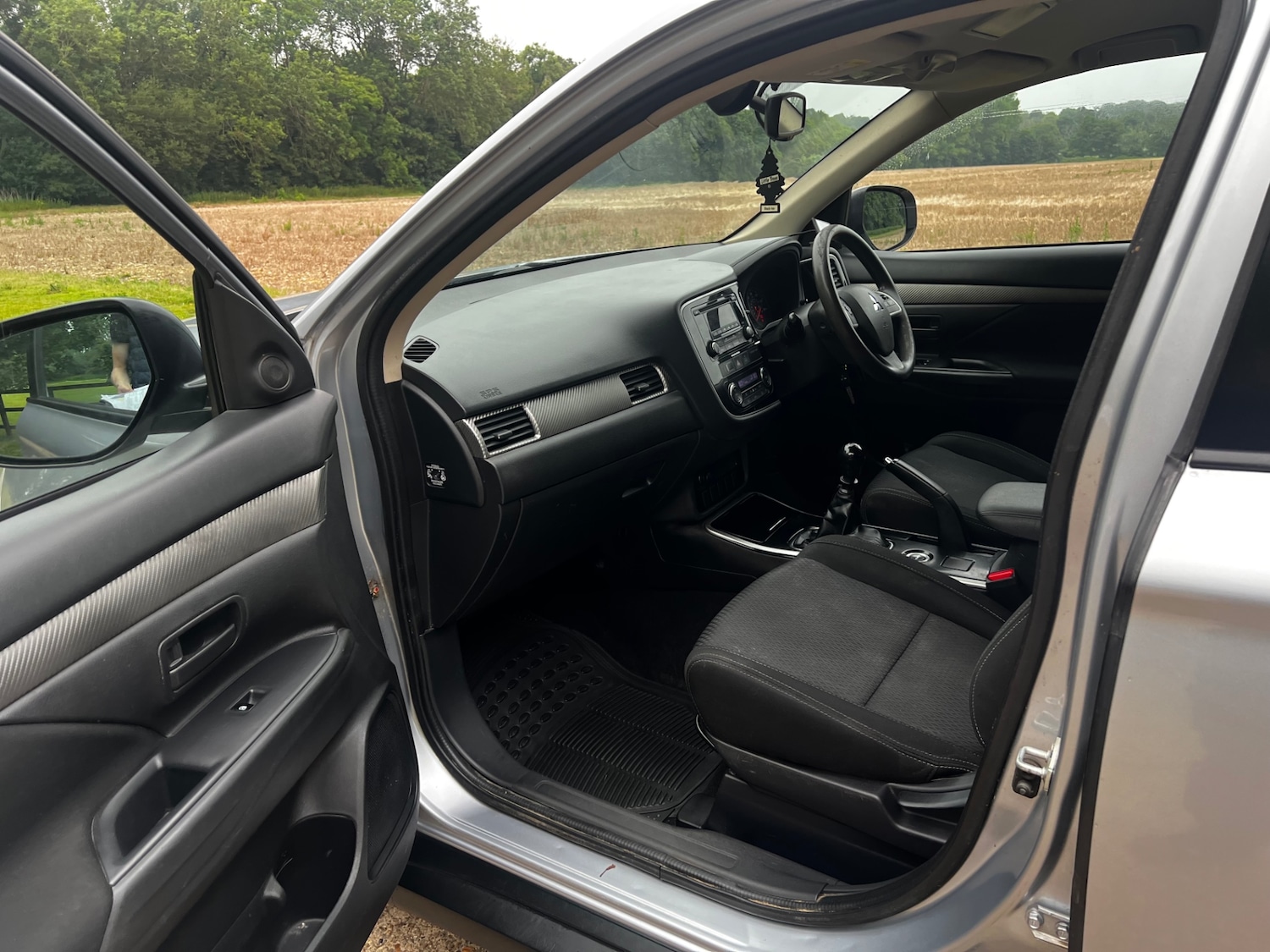 Used Mitsubishi Outlander 2017 for sale - 77165175: Photo 10