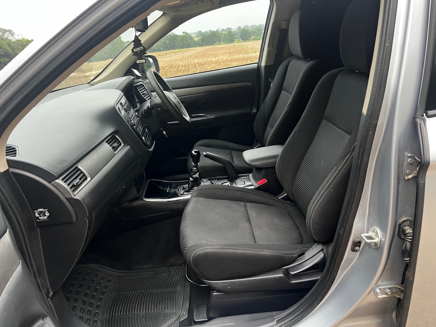 Used Mitsubishi Outlander 2017 for sale - 77165175: Photo 11