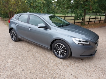 Volvo - V40