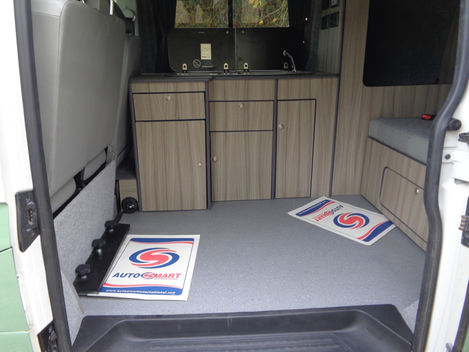 Used Volkswagen Transporter 2011 for sale - 76435835: Photo 10