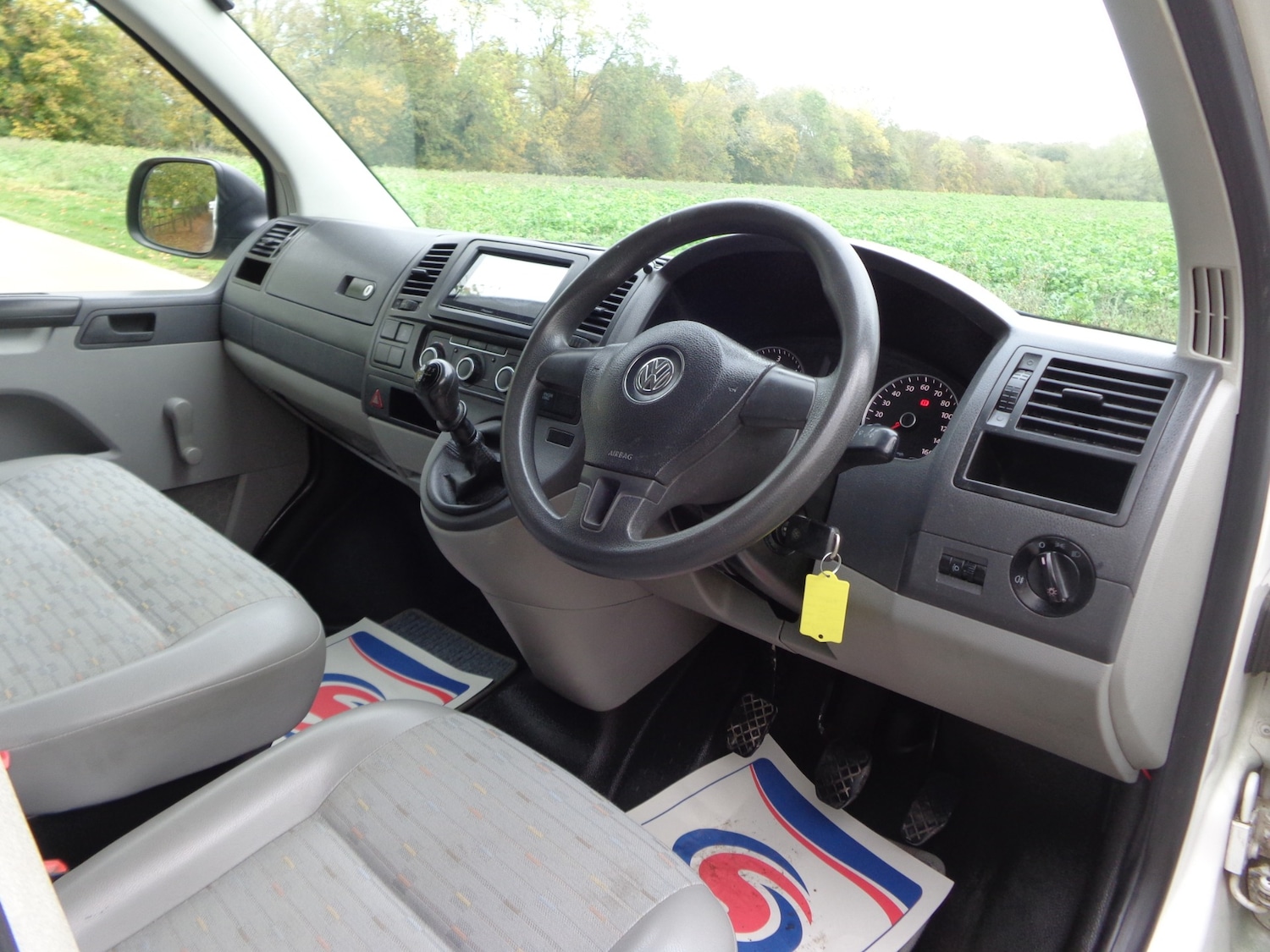 Used Volkswagen Transporter 2011 for sale - 76435835: Photo 11