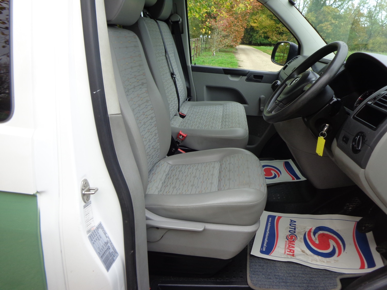 Used Volkswagen Transporter 2011 for sale - 76435835: Photo 12