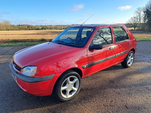 Used Ford Fiesta 2001 for sale - 73757215: Photo 1