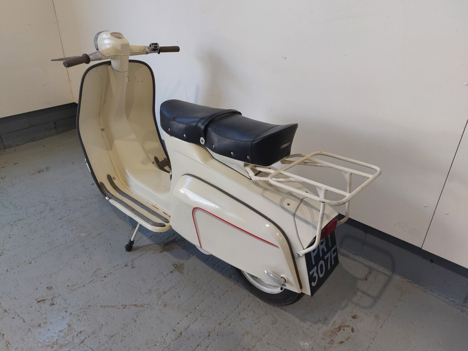 Lambretta 100