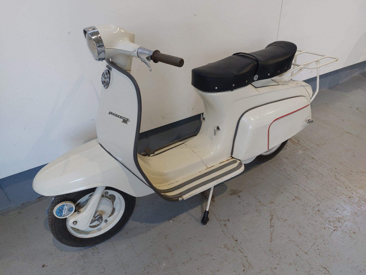 Lambretta 100