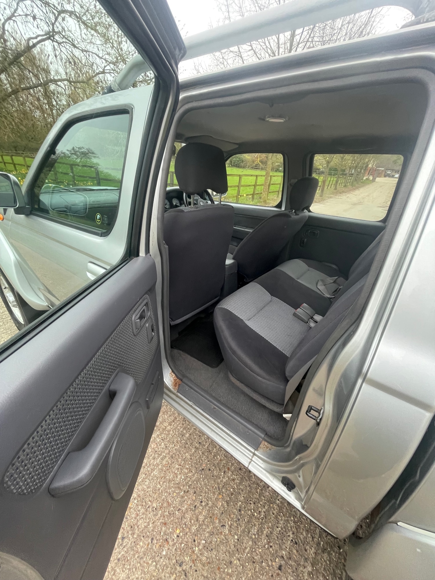 Used Nissan Navara 2003 for sale - 78201880: Photo 6