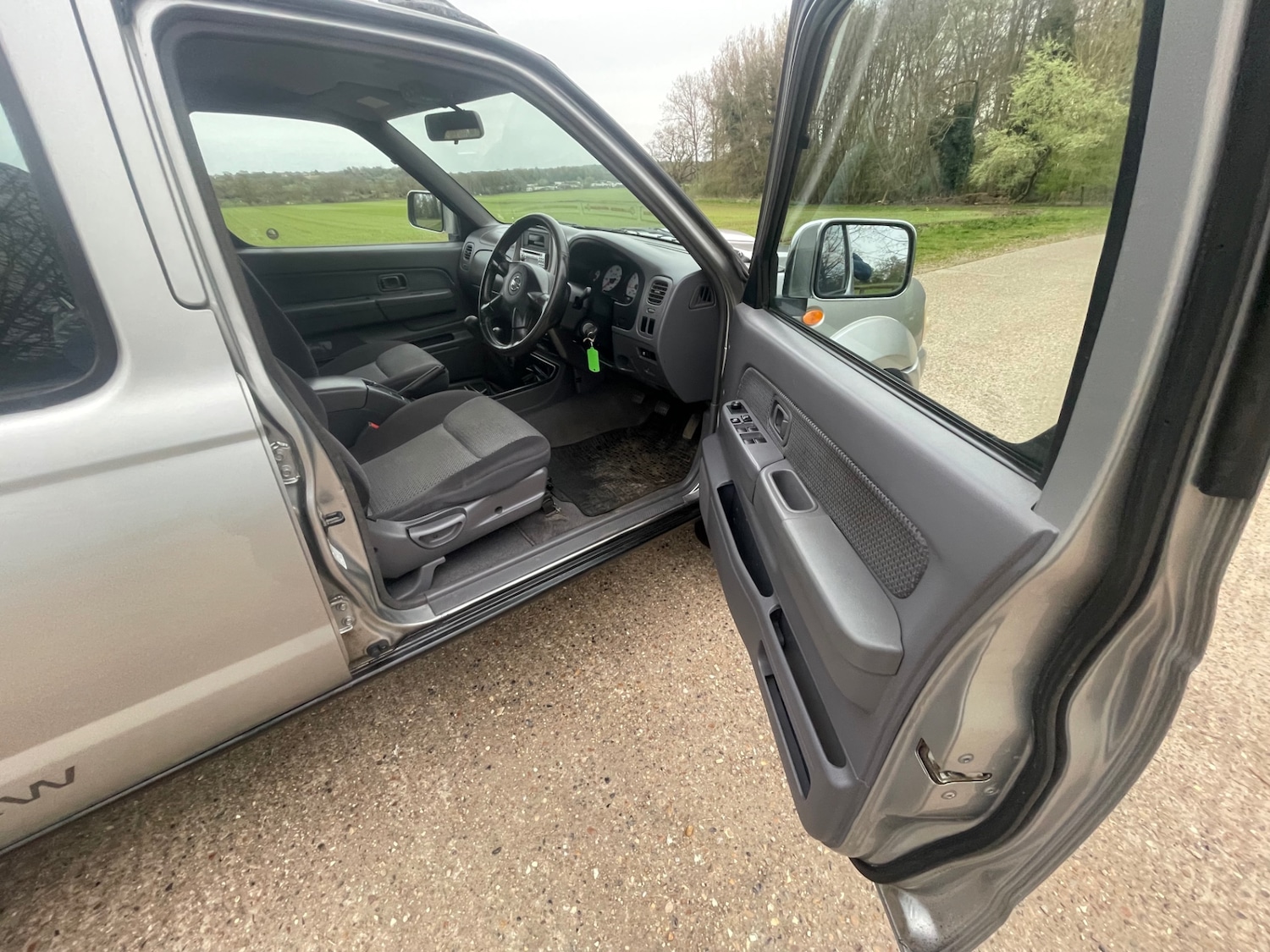 Used Nissan Navara 2003 for sale - 78201880: Photo 9