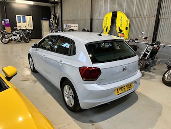 Used Volkswagen Polo 2019 for sale - 78062341: Photo