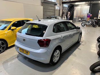 Used Volkswagen Polo 2019 for sale - 78062341: Photo