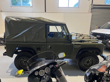 Used Land Rover Defender 90 2023 for sale - 79274612: Photo