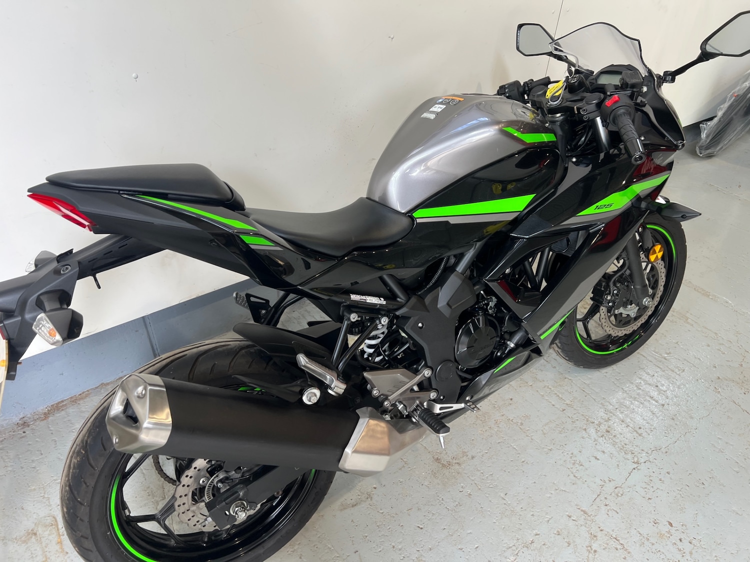 Used Kawasaki Ninja 2024 for sale - 78627835: Photo 3