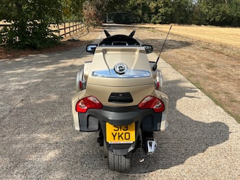 Used CAN-AM SPYDER 2018 for sale - bike-79649665: Photo