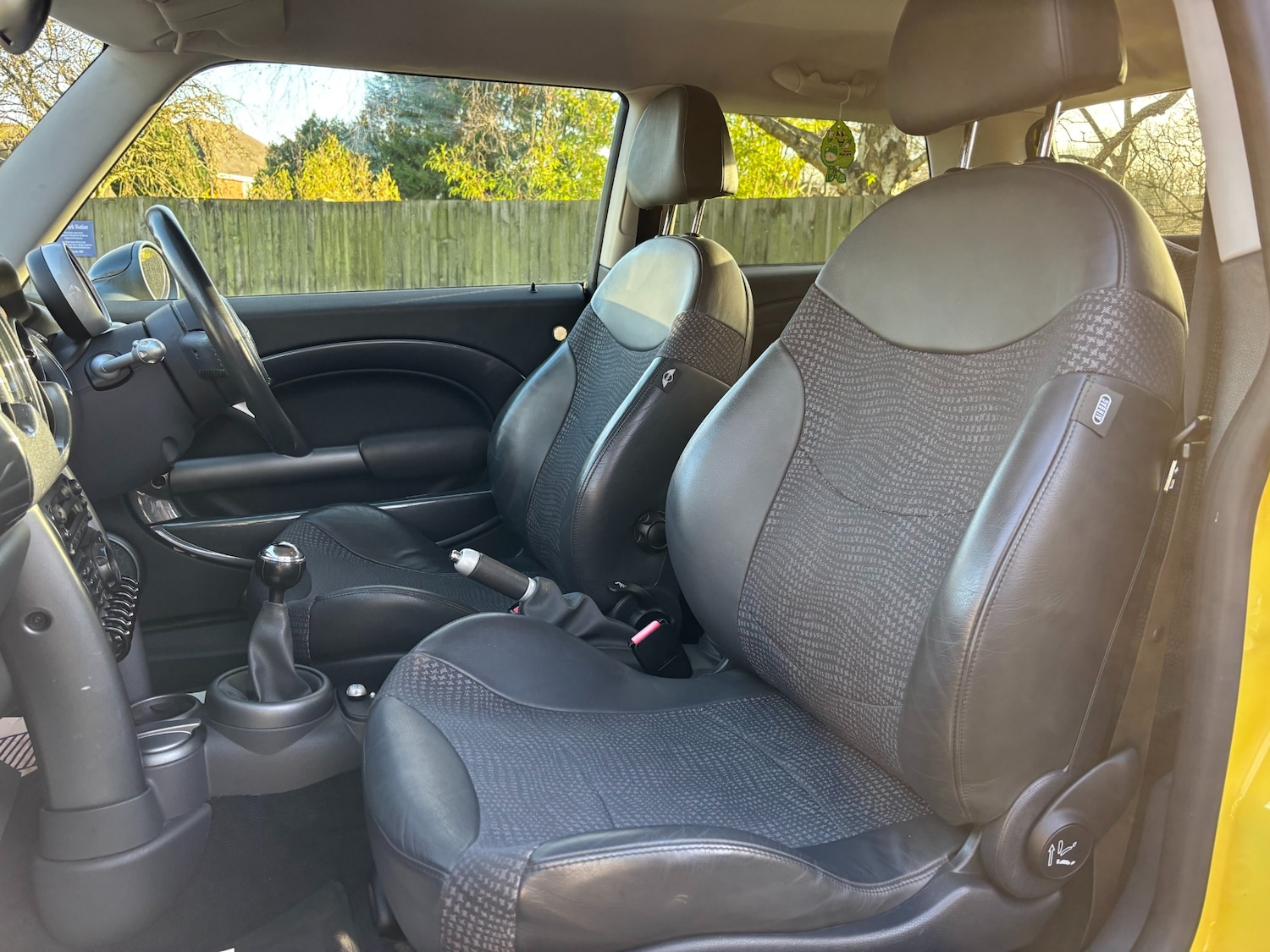 Used MINI Hatch 2004 for sale - 76777384: Photo 13