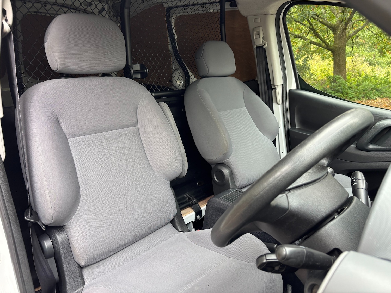 Used Peugeot Partner 2015 for sale - 76588646: Photo 13