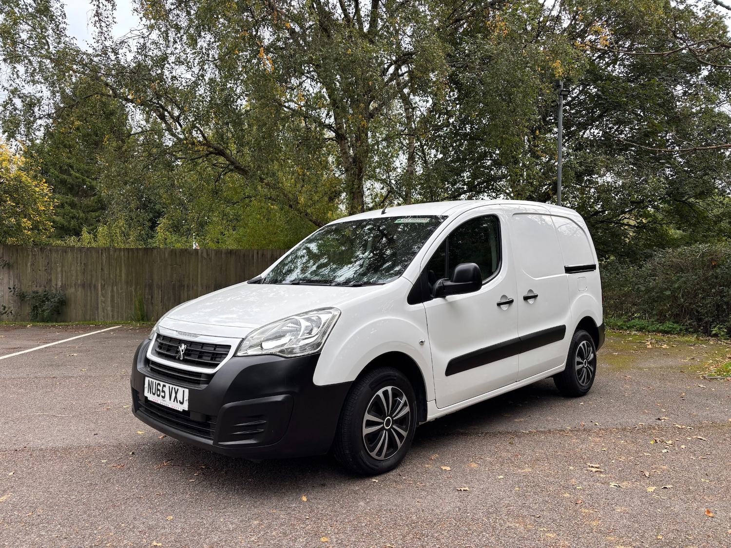 Used Peugeot Partner 2015 for sale - 76588646: Photo 4