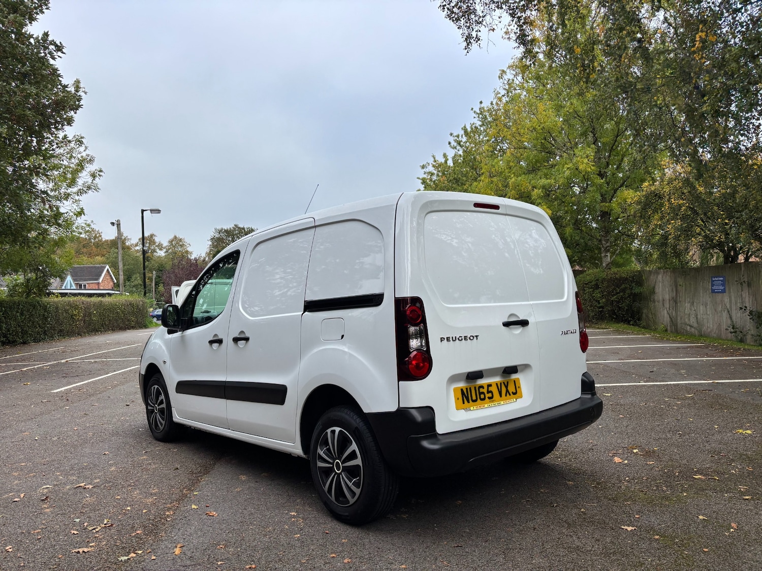 Used Peugeot Partner 2015 for sale - 76588646: Photo 9