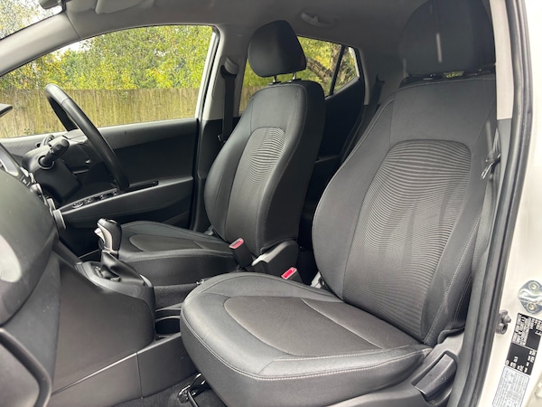 Used Hyundai i10 2018 for sale - 76156846: Photo 15