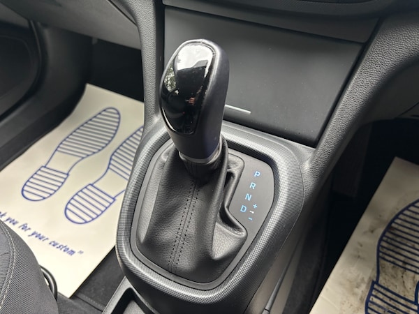 Used Hyundai i10 2018 for sale - 76156846: Photo 16