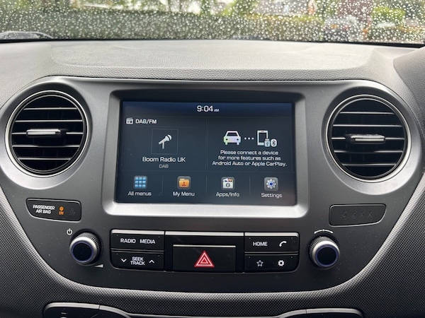 Used Hyundai i10 2018 for sale - 76156846: Photo 17