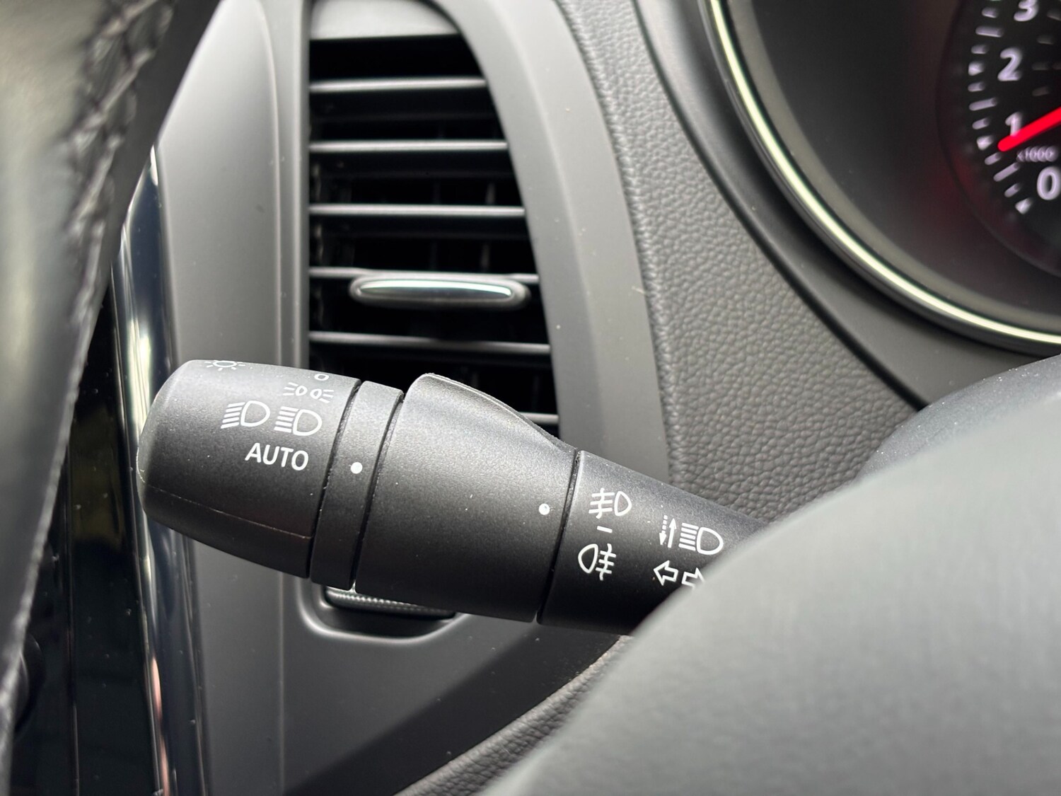 Used Renault Captur 2017 for sale - 76157748: Photo 17