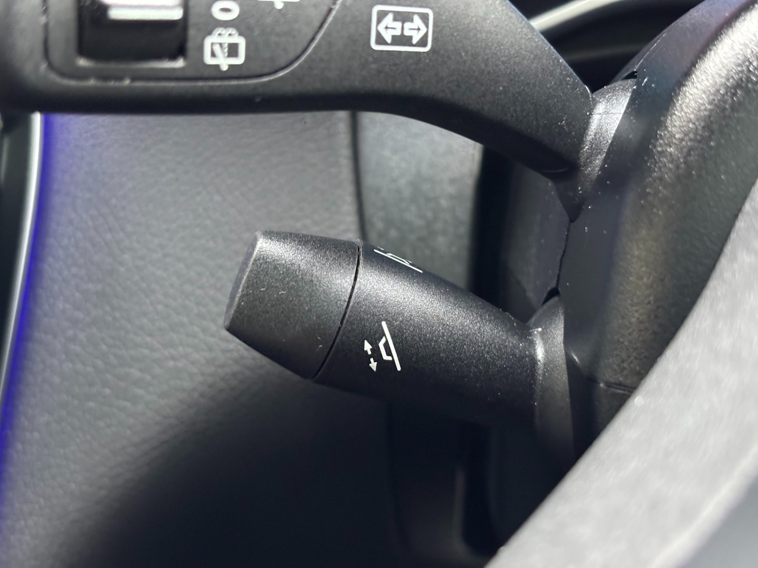 Used Mercedes-Benz GLC 2022 for sale - 76462185: Photo 35