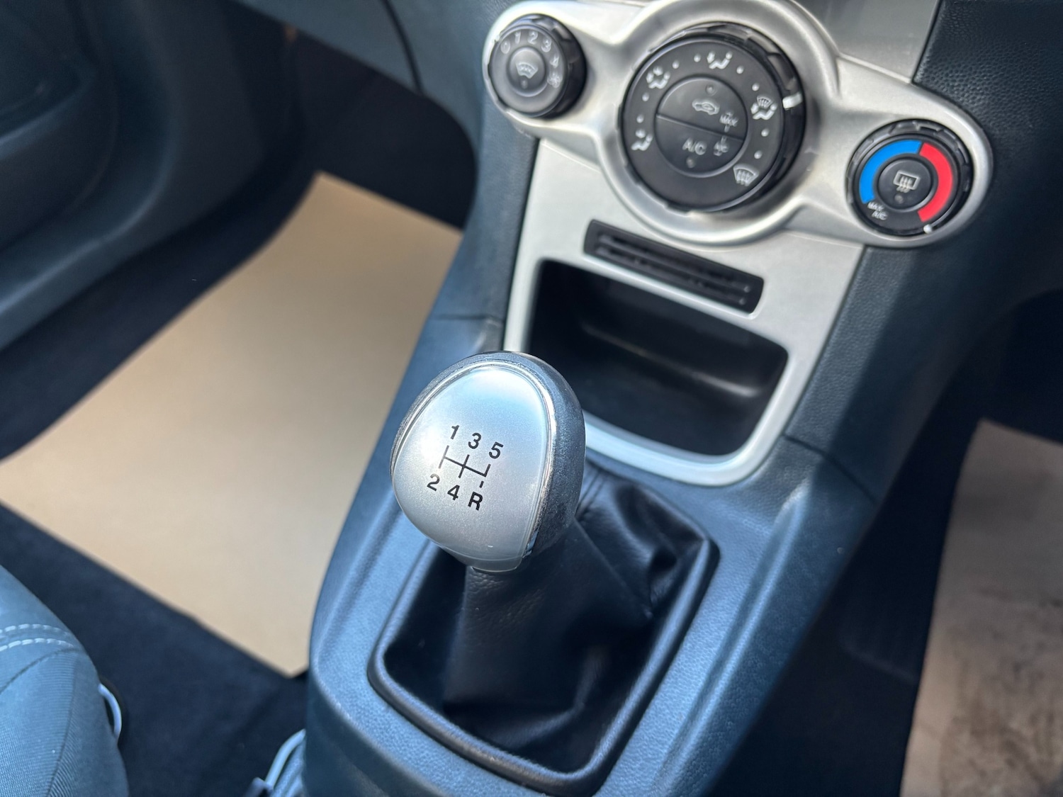 Used Ford Fiesta 2012 for sale - 77225370: Photo 14