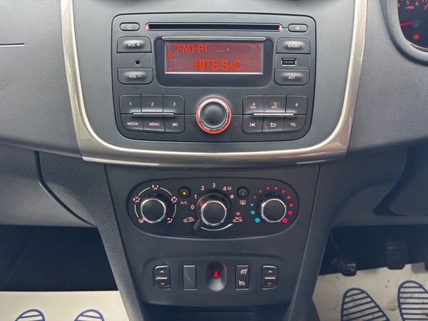 Used Dacia Sandero 2015 for sale - 72737805: Photo 14