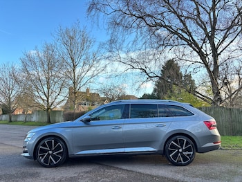 Used Skoda Superb 2020 for sale - 77033126: Photo