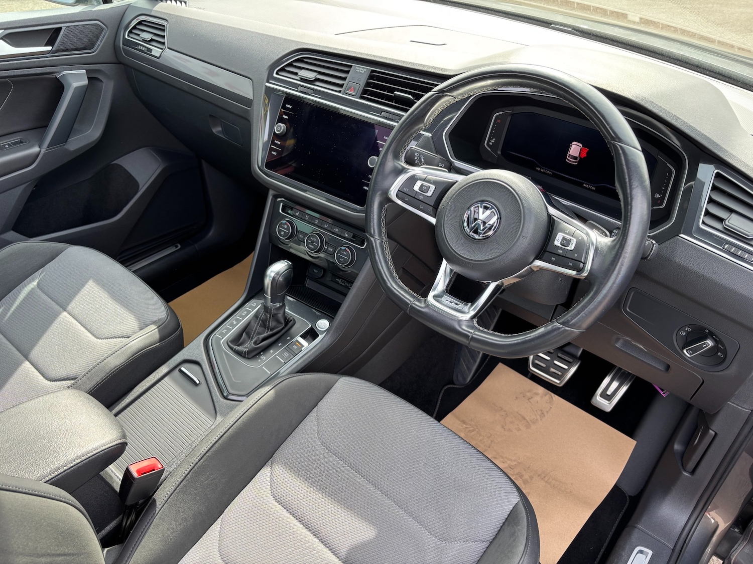 Used Volkswagen Tiguan 2019 for sale - 78198144: Photo 11