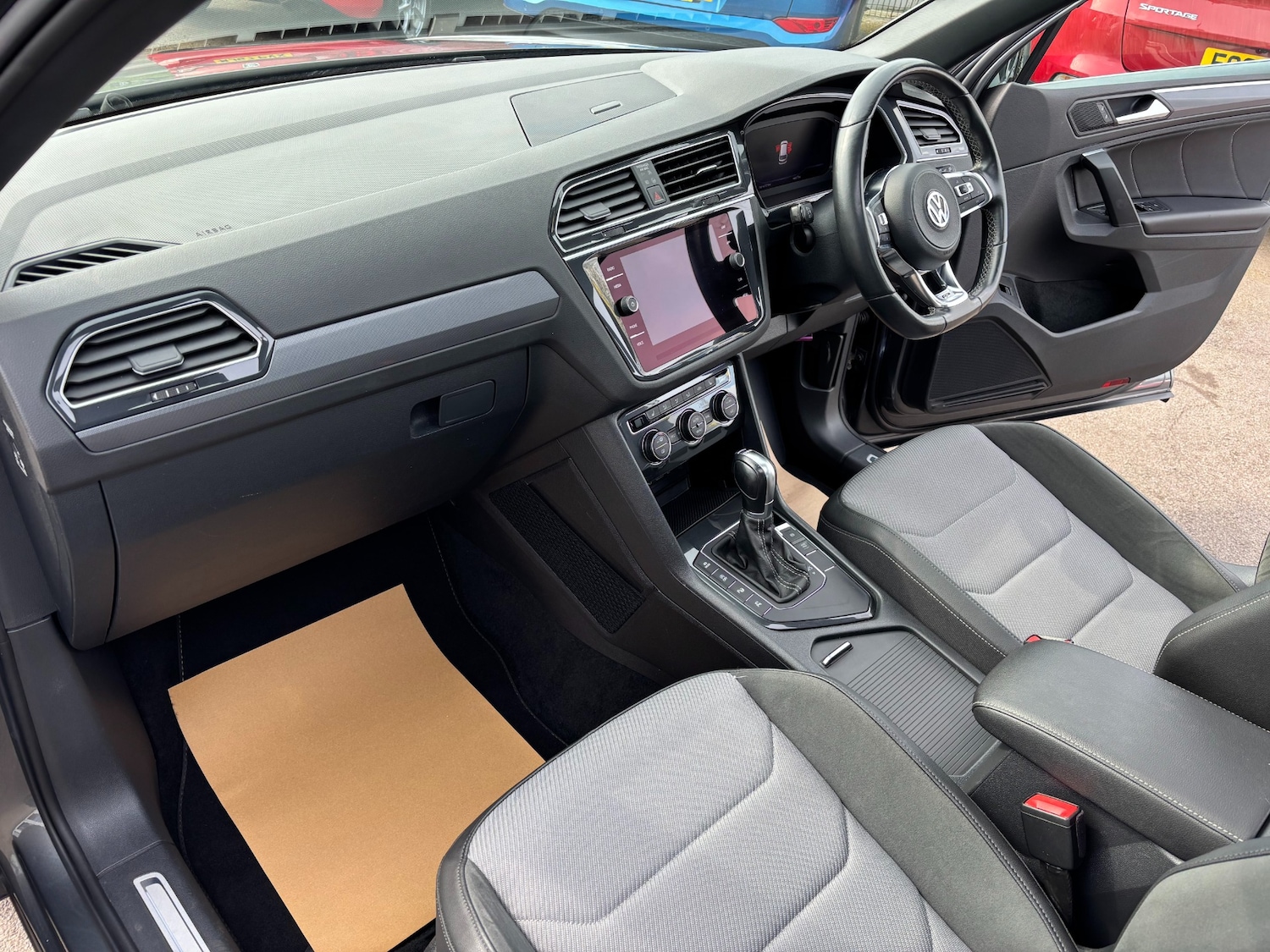 Used Volkswagen Tiguan 2019 for sale - 78198144: Photo 13