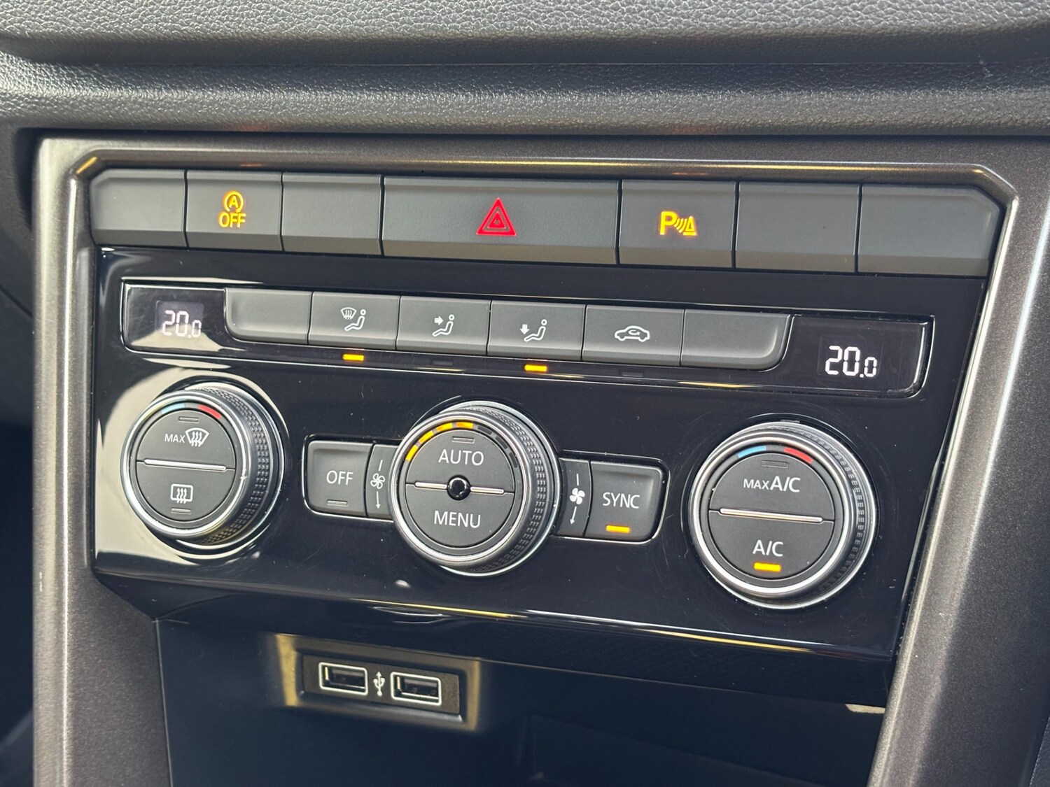 Used Volkswagen T-Roc 2019 for sale - 76287790: Photo 19