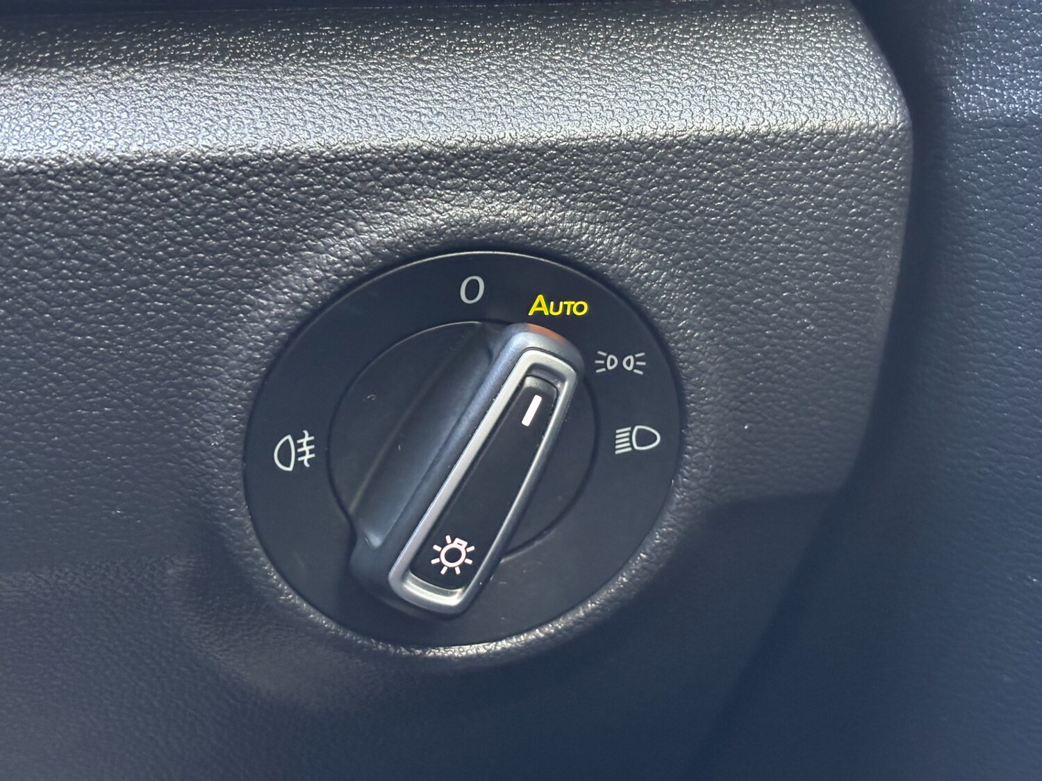 Used Volkswagen T-Roc 2019 for sale - 76287790: Photo 21