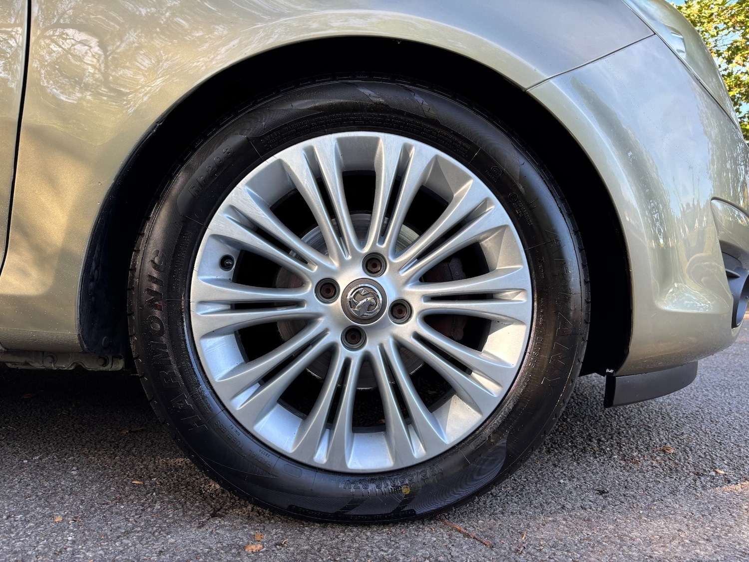 Used Vauxhall Corsa 2009 for sale - 76101124: Photo 10