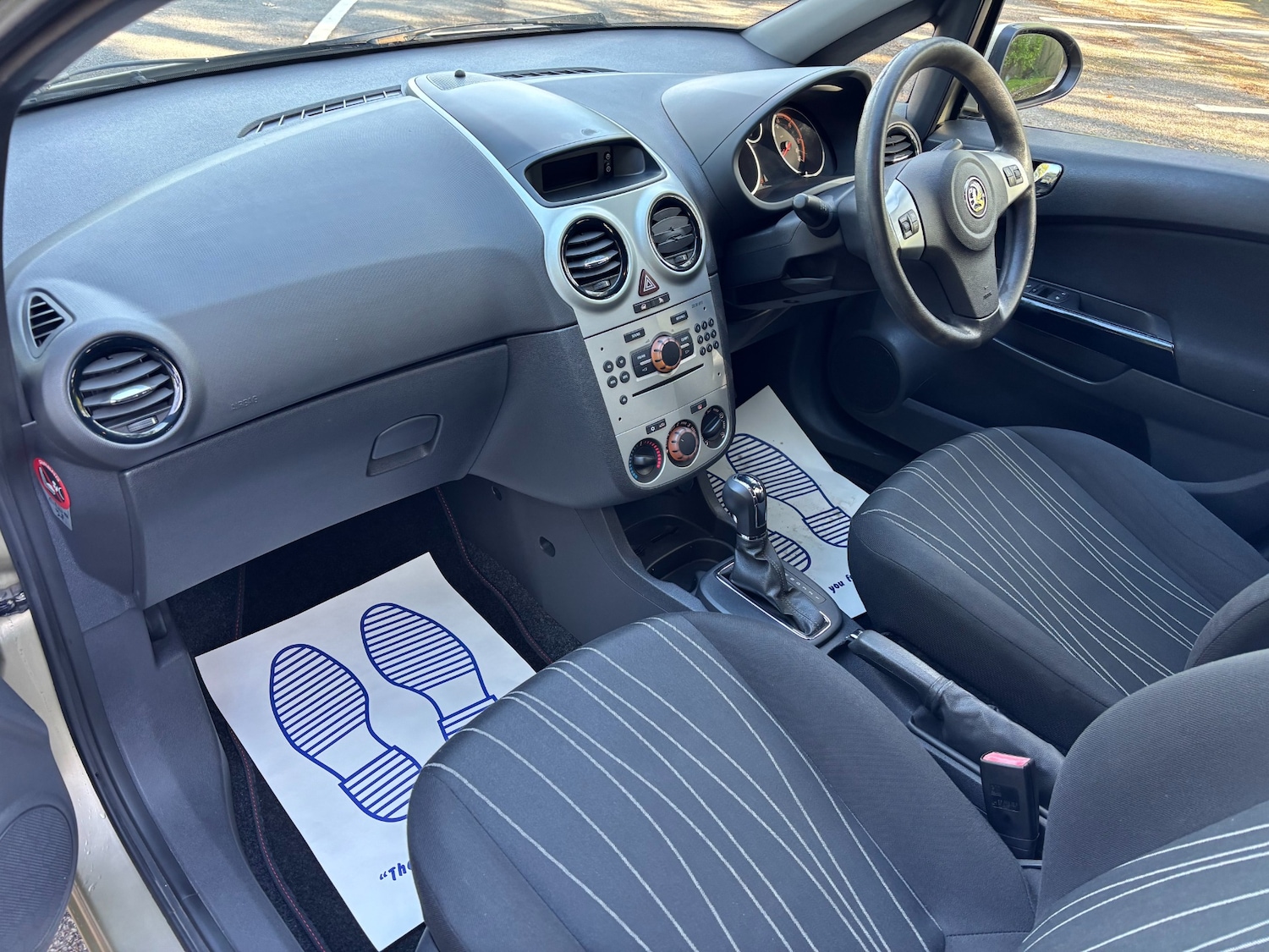 Used Vauxhall Corsa 2009 for sale - 76101124: Photo 13