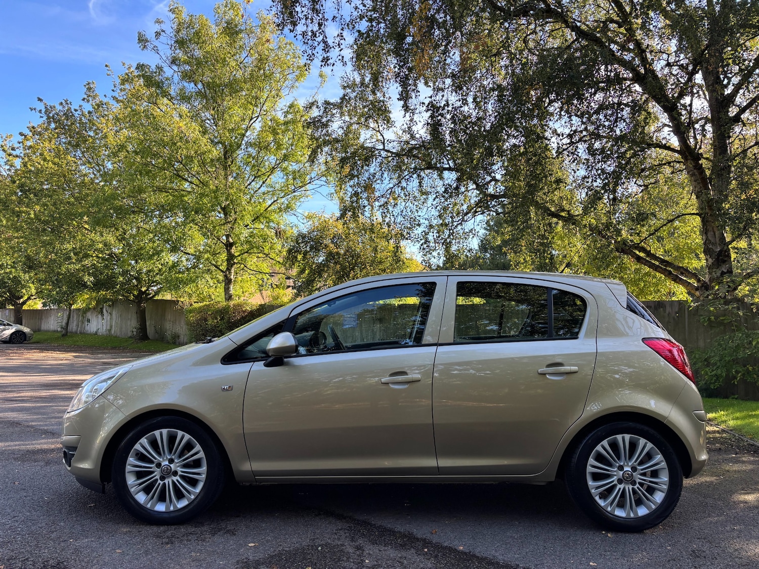 Used Vauxhall Corsa 2009 for sale - 76101124: Photo 5