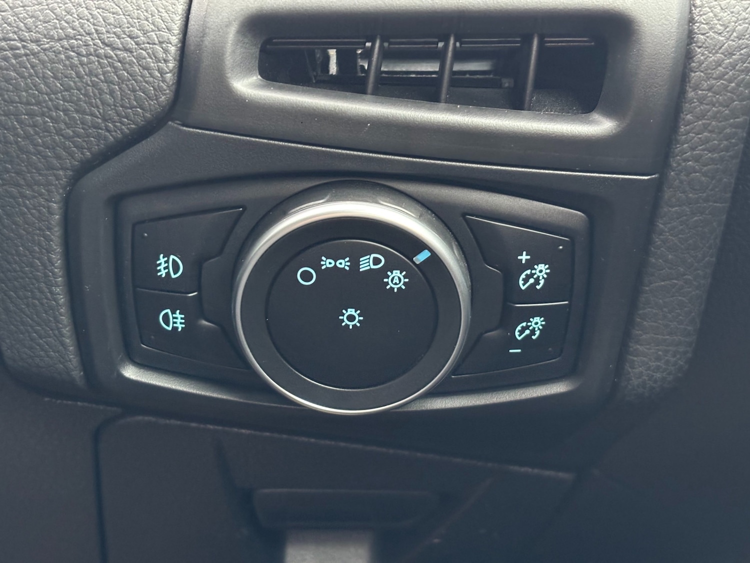 Used Ford Focus 2017 for sale - 77071186: Photo 23