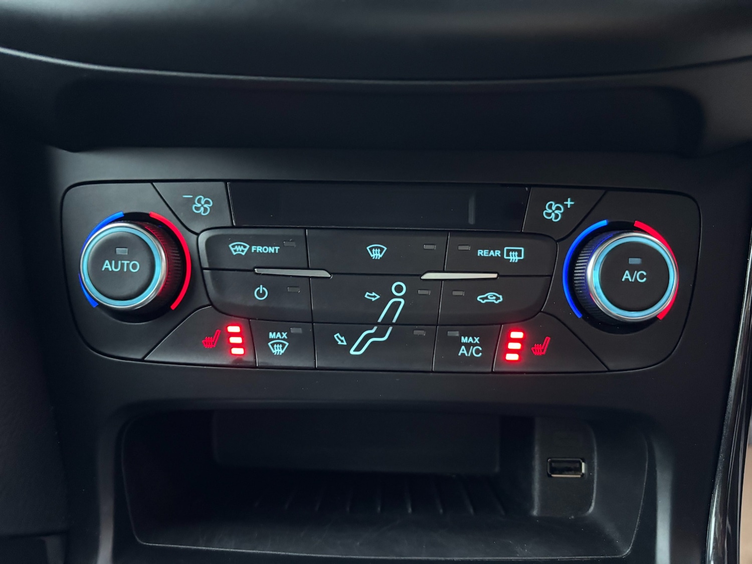 Used Ford Focus 2017 for sale - 77071186: Photo 7