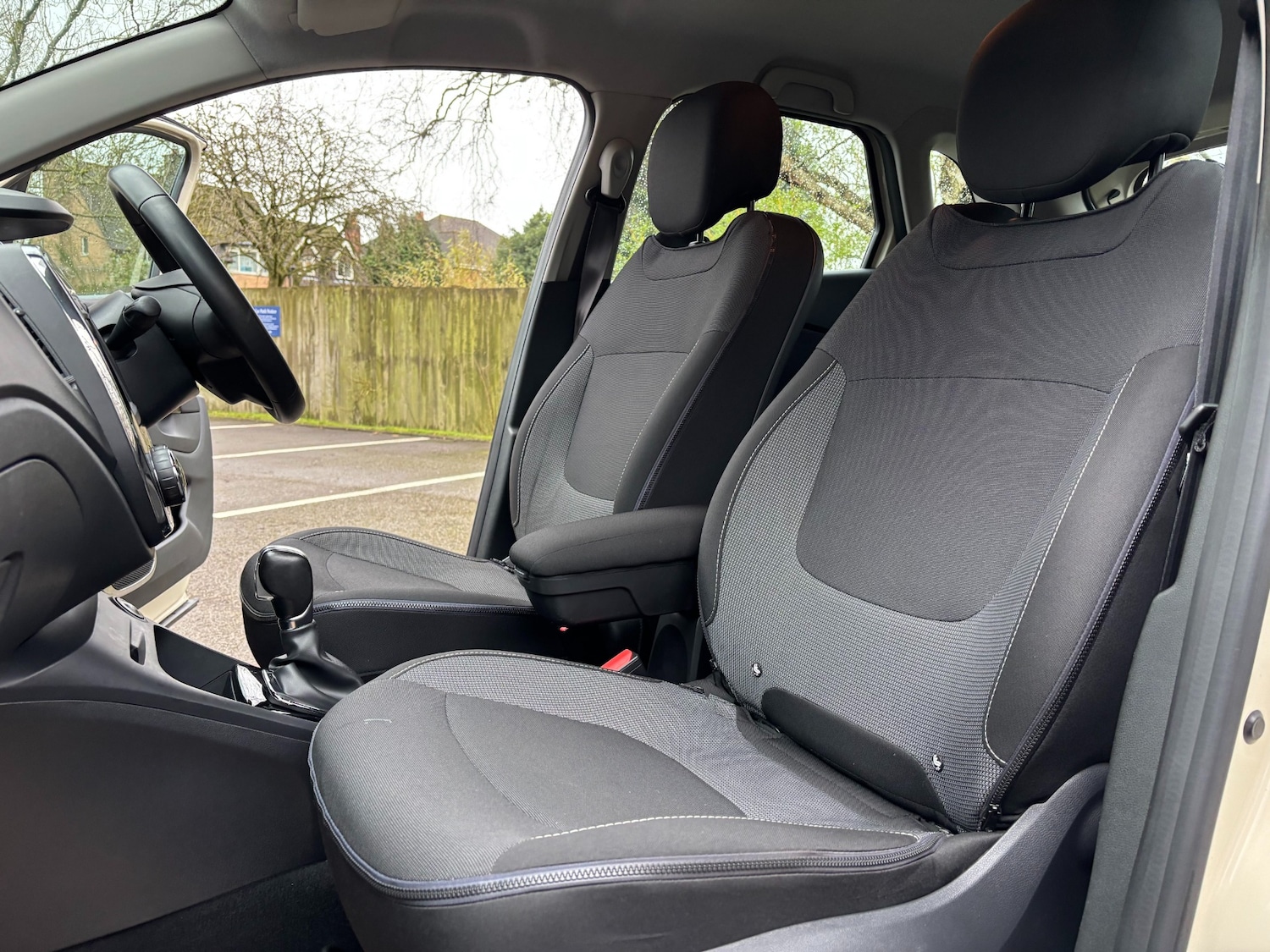 Used Renault Captur 2016 for sale - 77259009: Photo 13