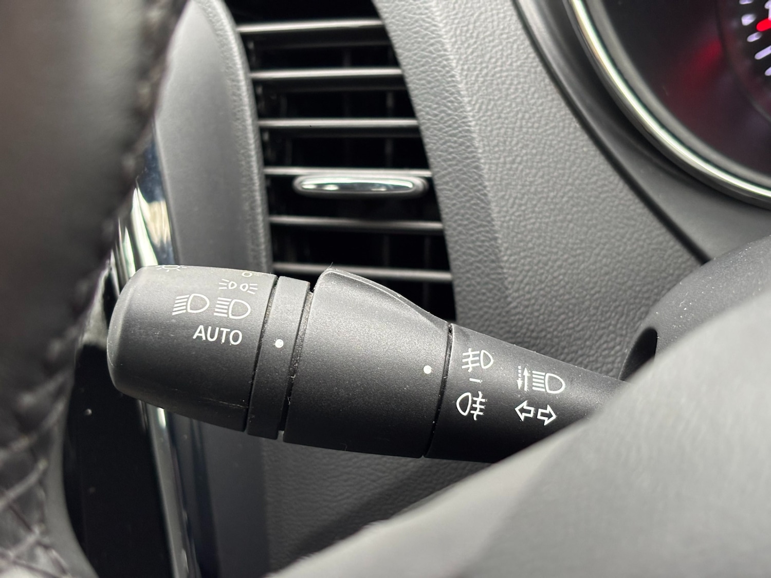 Used Renault Captur 2016 for sale - 77259009: Photo 19