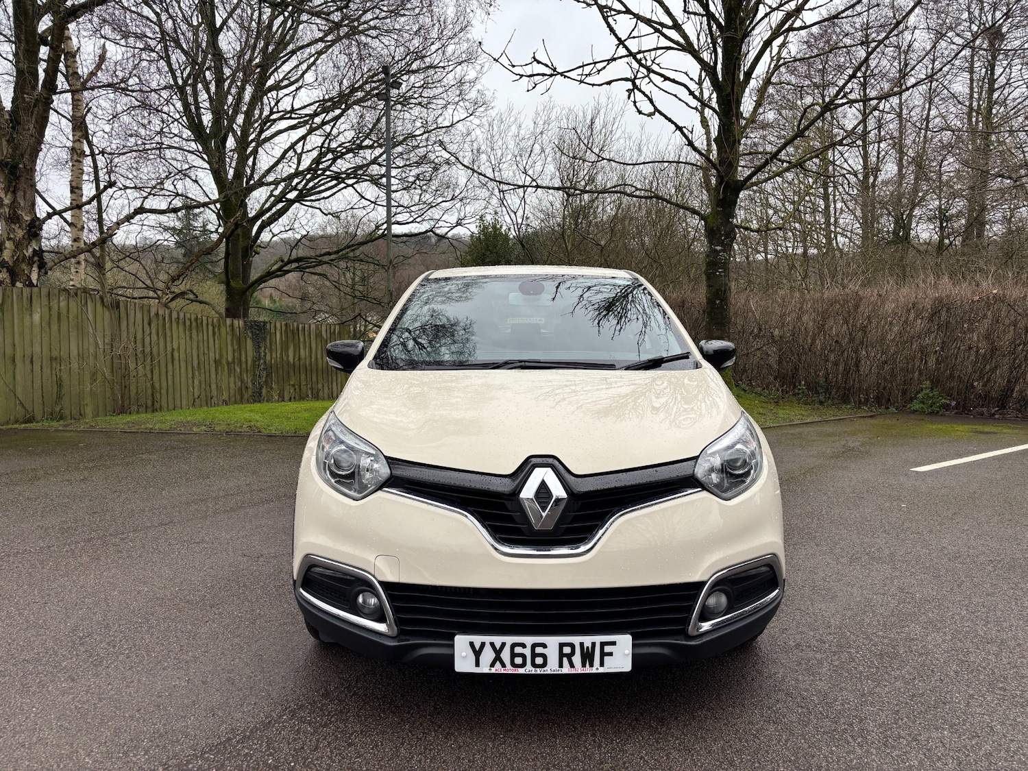 Used Renault Captur 2016 for sale - 77259009: Photo 3
