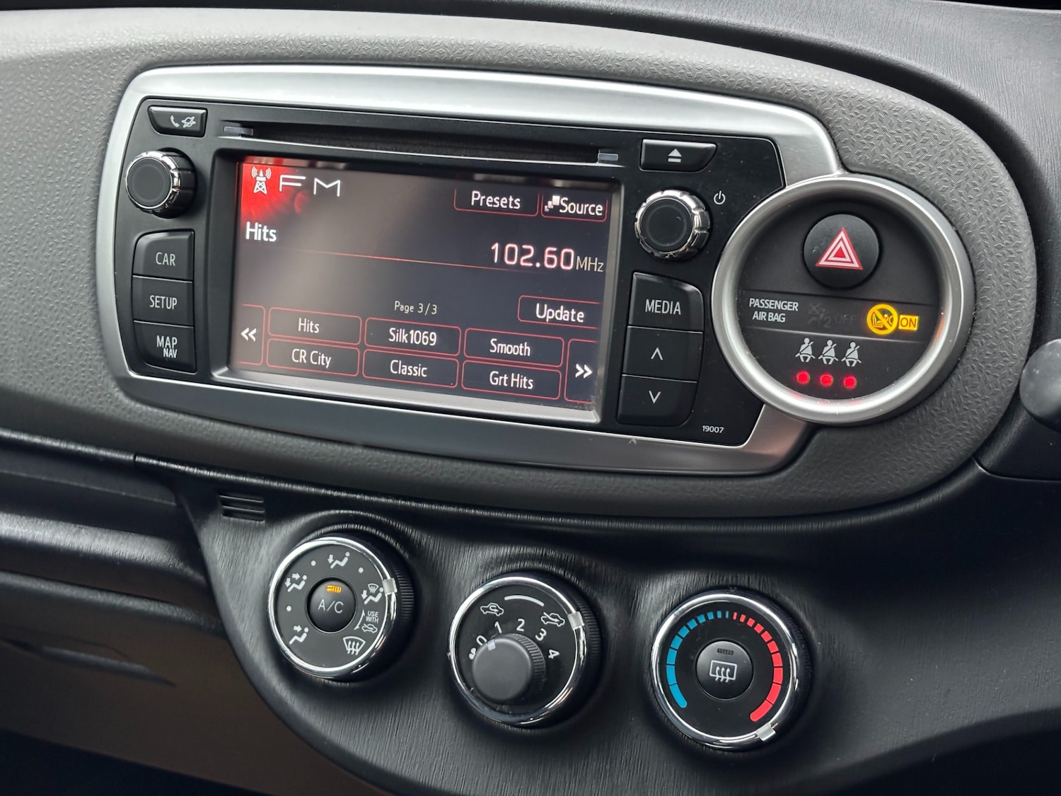 Used Toyota Yaris 2013 for sale - 77245346: Photo 15