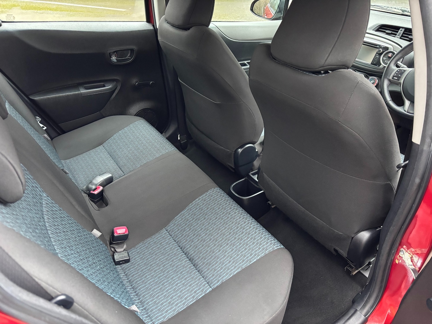 Used Toyota Yaris 2013 for sale - 77245346: Photo 17